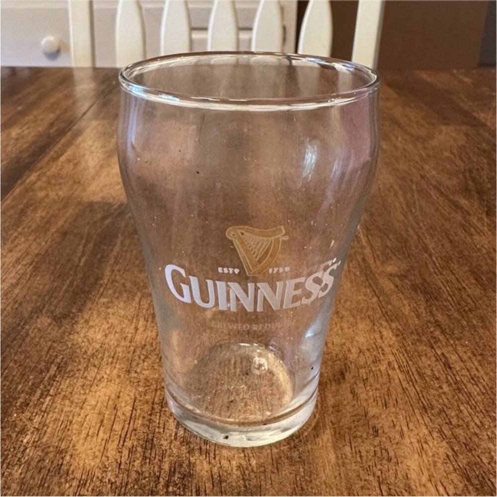 Guinness Clear Pint Beer Glass Breweriana Barware Collectible Pint Glass